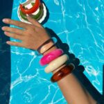 💖🤍 2-Piece Open C Resin Bangle Set – Hot Pink & Clear Statement Bracelets