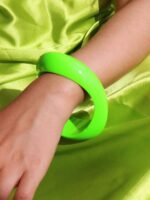 🌈✨ Colorful Fluorescent Acrylic Bangle Bracelet Set – 5 Piece Collection