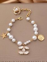 ✨🤍 Pearl Beaded Star & Coin Charm Bracelet – Elegant Crystal Jewelry 🤍✨